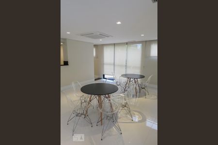 Apartamento para alugar com 34m², 1 quarto e 1 vaga Apartamento para alugar com 34m², 1 quarto e 1 vagaSala de festas 2