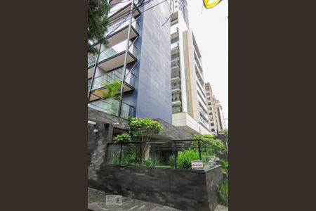 Apartamento para alugar com 34m², 1 quarto e 1 vaga Apartamento para alugar com 34m², 1 quarto e 1 vagaFachada