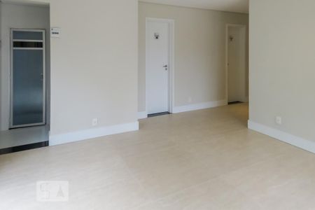 Apartamento para alugar com 34m², 1 quarto e 1 vaga Apartamento para alugar com 34m², 1 quarto e 1 vagaSala de festas