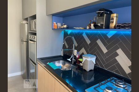 Cozinha de apartamento para alugar com 2 quartos, 60m² em Continental, Osasco