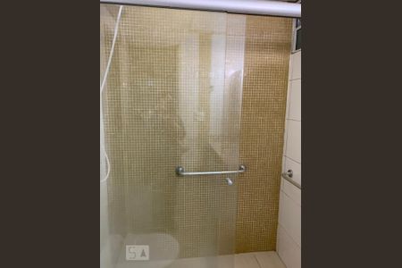 Banheiro de apartamento para alugar com 2 quartos, 63m² em Bela Vista, São Paulo