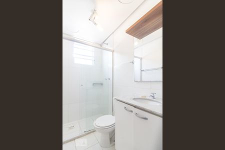 Apartamento à venda com 70m², 3 quartos e 1 vaga Apartamento à venda com 70m², 3 quartos e 1 vagaBanheiro da Suite