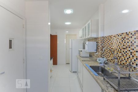 Apartamento para alugar com 75m², 2 quartos e sem vaga Apartamento para alugar com 75m², 2 quartos e sem vagaCozinha