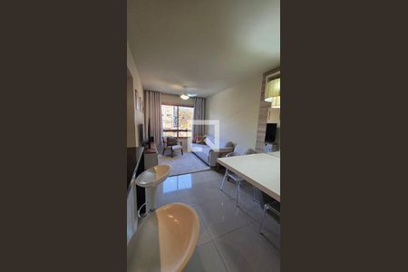 Sala/cozinha de apartamento para alugar com 3 quartos, 75m² em Vila Jardim, Porto Alegre