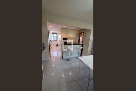 Sala/cozinha de apartamento para alugar com 3 quartos, 75m² em Vila Jardim, Porto Alegre