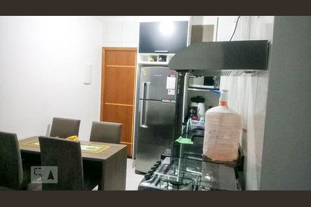 Cozinha  de apartamento à venda com 2 quartos, 40m² em Vila Eldízia, Santo André