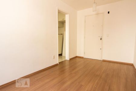 Sala de apartamento para alugar com 2 quartos, 48m² em Paraisópolis, São Paulo