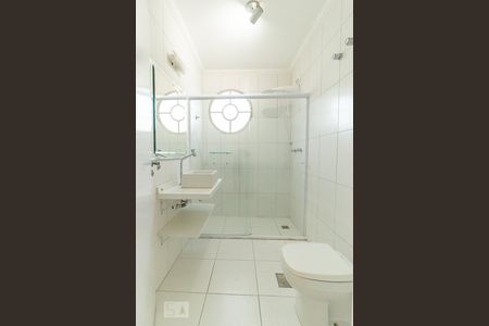 Casa à venda com 200m², 3 quartos e sem vagaBanheiro 