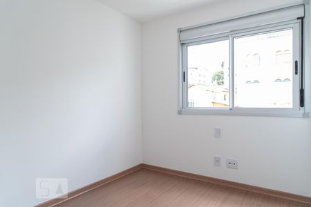 quarto 2 de apartamento para alugar com 3 quartos, 73m² em Alto Barroca, Belo Horizonte