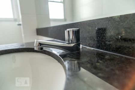 pia banho social  de apartamento para alugar com 3 quartos, 73m² em Alto Barroca, Belo Horizonte