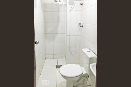 Banheiro de apartamento à venda com 1 quarto, 38m² em Centro, Campinas