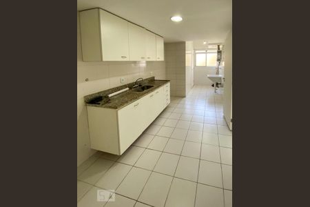 Apartamento à venda com 127m², 3 quartos e 2 vagas Apartamento à venda com 127m², 3 quartos e 2 vagasCozinha