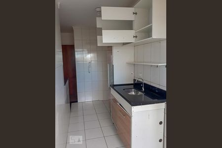 Cozinha de apartamento à venda com 2 quartos, 58m² em Vila Galvão, Guarulhos