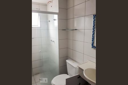 Banheiro Social de apartamento à venda com 2 quartos, 58m² em Vila Galvão, Guarulhos