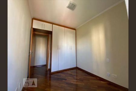 Quarto 2 de apartamento para alugar com 3 quartos, 91m² em Vila Itapura, Campinas