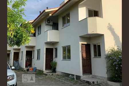 fachada de casa de condomínio para alugar com 1 quarto, 55m² em Ingleses do Rio Vermelho, Florianópolis