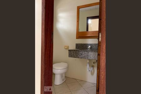 banheiro de casa de condomínio para alugar com 1 quarto, 55m² em Ingleses do Rio Vermelho, Florianópolis