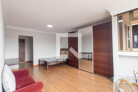 Sala/Quarto de casa para alugar com 1 quarto, 42m² em Fazendinha, Curitiba