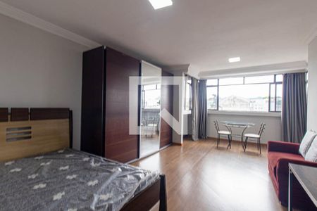 Sala/Quarto de casa para alugar com 1 quarto, 42m² em Fazendinha, Curitiba