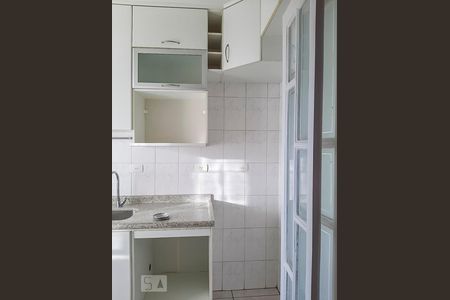 Cozinha de apartamento para alugar com 2 quartos, 60m² em Vila Valparaíso, Santo André