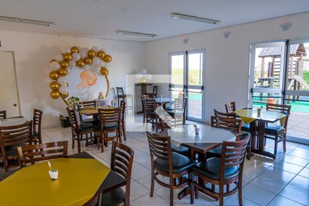 Apartamento para alugar com 49m², 2 quartos e 1 vaga Apartamento para alugar com 49m², 2 quartos e 1 vagaÁrea comum - Salão de festas