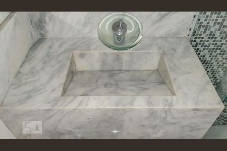 Apartamento para alugar com 60m², 2 quartos e 2 vagasBanheiro 2