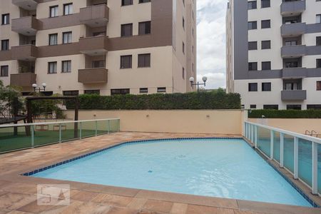 Apartamento à venda com 82m², 3 quartos e 2 vagasÁrea comum - Piscina