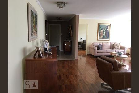 Apartamento para alugar com 209m², 4 quartos e sem vagaSala