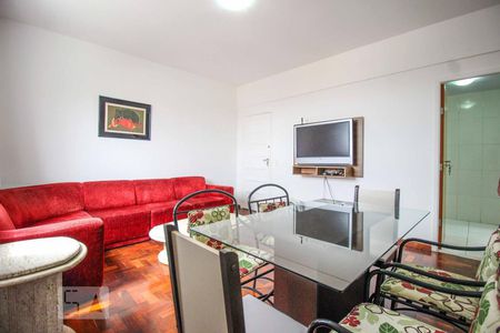 Sala de apartamento para alugar com 3 quartos, 85m² em São Lucas, Belo Horizonte