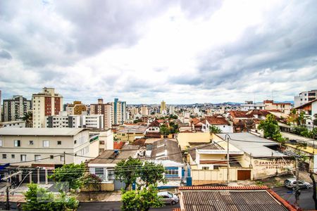 Vista Quarto 1 de apartamento para alugar com 3 quartos, 85m² em São Lucas, Belo Horizonte