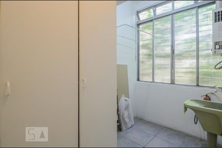 Apartamento à venda com 117m², 4 quartos e sem vagaÁrea de Serviço