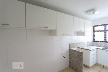 Apartamento à venda com 90m², 3 quartos e 2 vagasCozinha