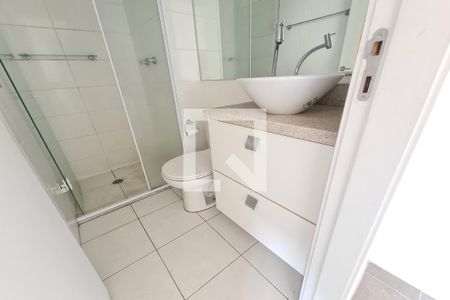 Banheiro de apartamento à venda com 1 quarto, 38m² em Quinta da Paineira, São Paulo