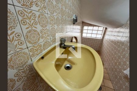 Lavabo de casa para alugar com 4 quartos, 210m² em Planalto Paulista, São Paulo