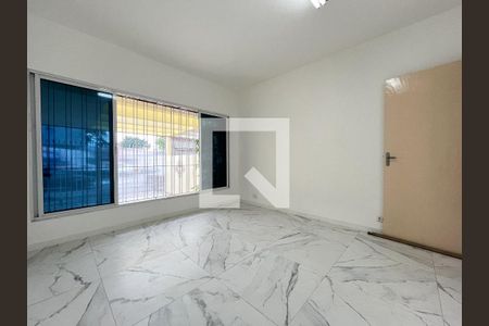 Sala de casa para alugar com 4 quartos, 210m² em Planalto Paulista, São Paulo