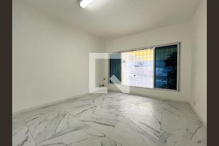 Sala de casa para alugar com 4 quartos, 210m² em Planalto Paulista, São Paulo
