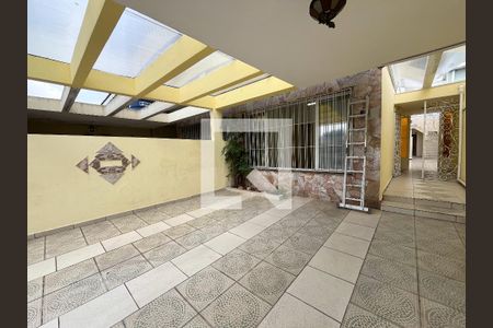 Garagem de casa para alugar com 4 quartos, 210m² em Planalto Paulista, São Paulo