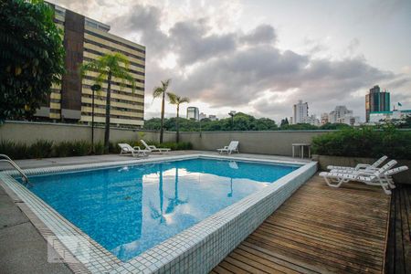 Piscina de apartamento para alugar com 1 quarto, 50m² em Consolação, São Paulo