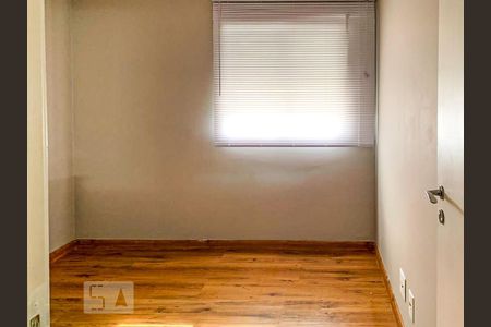 Apartamento à venda com 109m², 3 quartos e 2 vagasQuarto 2