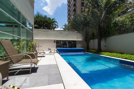 Apartamento à venda com 41m², 1 quarto e 1 vaga Apartamento à venda com 41m², 1 quarto e 1 vagaÁrea comum - Piscina