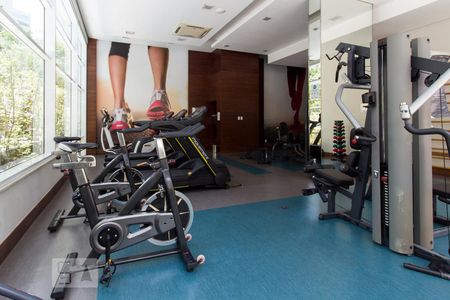 Apartamento à venda com 41m², 1 quarto e 1 vaga Apartamento à venda com 41m², 1 quarto e 1 vagaÁrea comum - Academia