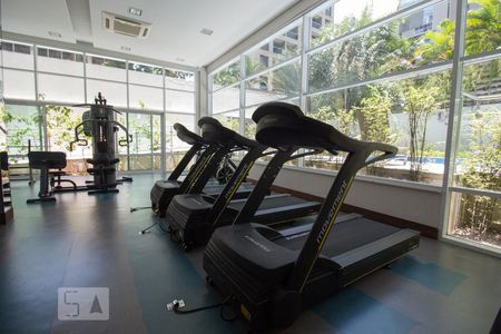 Apartamento à venda com 41m², 1 quarto e 1 vaga Apartamento à venda com 41m², 1 quarto e 1 vagaÁrea comum - Academia