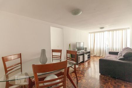 Sala de apartamento para alugar com 3 quartos, 111m² em São Francisco, Curitiba