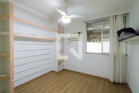 Quarto 2 de apartamento para alugar com 3 quartos, 72m² em Jacarepaguá, Rio de Janeiro