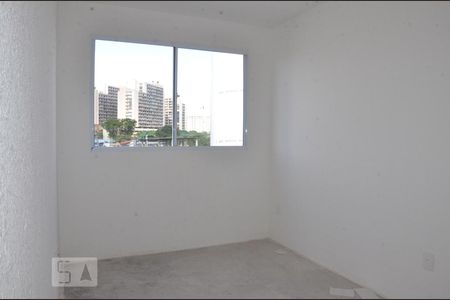 Sala de apartamento para alugar com 2 quartos, 45m² em Del Castilho, Rio de Janeiro