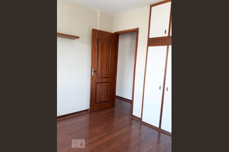 Quarto de apartamento à venda com 2 quartos, 85m² em Fonseca, Niterói