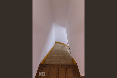 Escada de casa à venda com 2 quartos, 90m² em Lapa, São Paulo