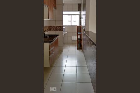 Cozinha de apartamento para alugar com 3 quartos, 75m² em Umuarama, Osasco