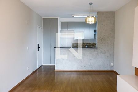 Sala de apartamento para alugar com 3 quartos, 75m² em Umuarama, Osasco