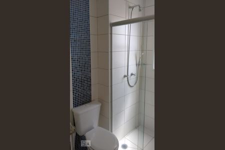 Banheiro de apartamento para alugar com 3 quartos, 75m² em Umuarama, Osasco